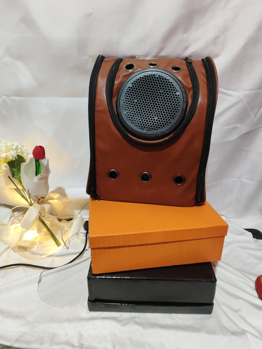 Leather Capsule Pet Carrier Backpack – Stylish Travel Bag for Cats & Small Dogs