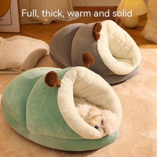 Winter Warm Pet Bed for Cats & Small Dogs – Cozy Slipper-Style Nest